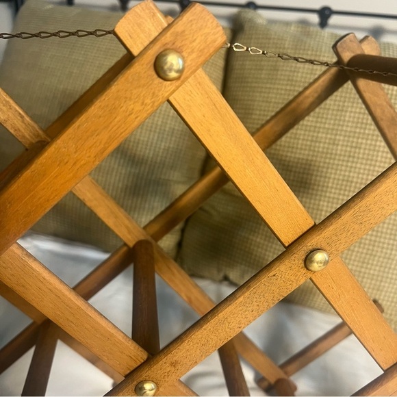 Vintage accordion style wine rack - Picture 2 of 4